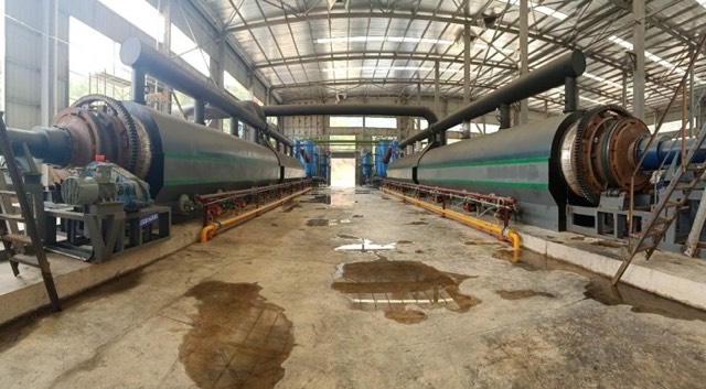 Pyrolysis plant